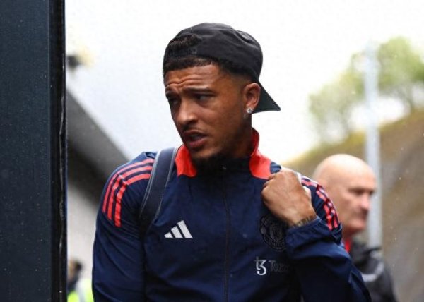 Mức lương hàng năm vượt quá 10 triệu! LUO TI: Juventus hy vọng sẽ mua Sancho với 25 triệu ký hiệu tiền thưởng. Mức lương cao của sau là một vấn đề