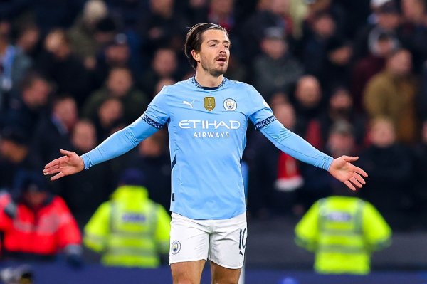 Mannwan: Guardiola hy vọng sẽ hợp lý hóa đội hình trước mùa giải mới và nhiều người chơi có thể rời khỏi đội