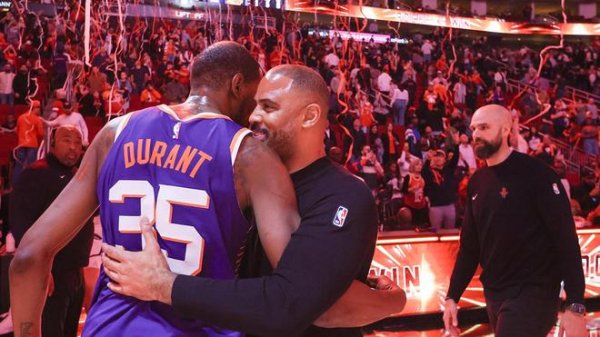 Rockets Kevin Durant chia sẻ cách huấn luyện viên trưởng Udoka giúp người chơi cải thiện