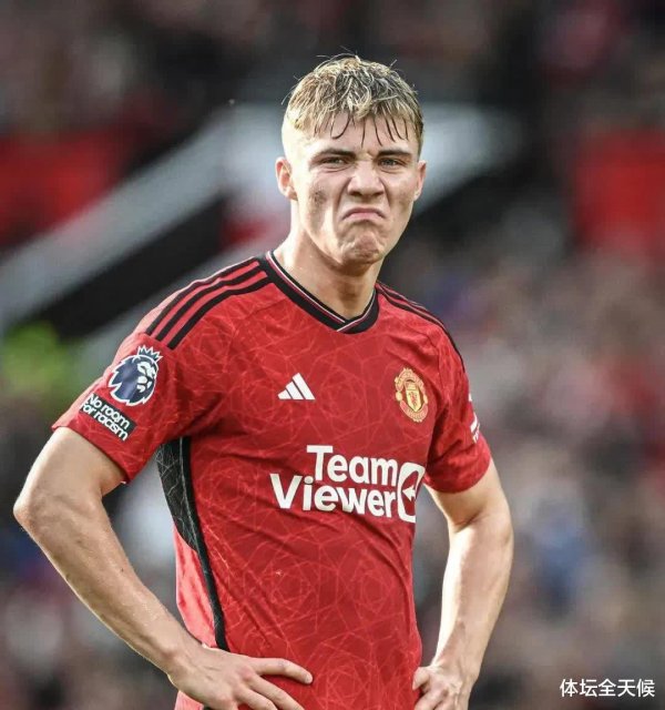 Xin chúc mừng Manchester United, một trong số 4 người đứng đầu, siêu sao 100 triệu trước đây, giảm giá 80%